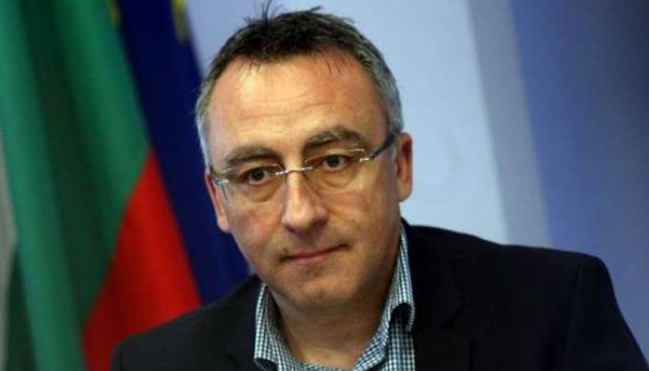 Според Стаматов и учители, и ученици, и родители са се справили добре с електронното обучение