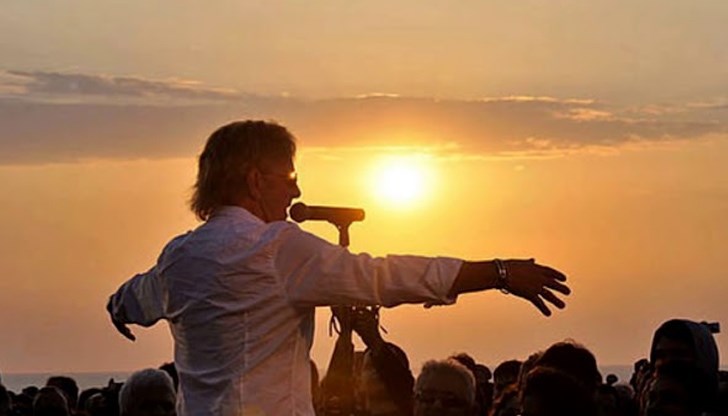 От Община Каварна призовават тези, които ще посрещат слънцето, да спазват дистанция заради коронавируса От Община Каварна призовават тези, които ще посрещат слънцето, да спазват дистанция заради коронавируса