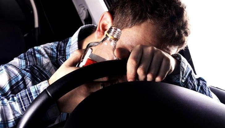 Два поредни дни полицаите засичат пияният шофьор с над 4,5 промила