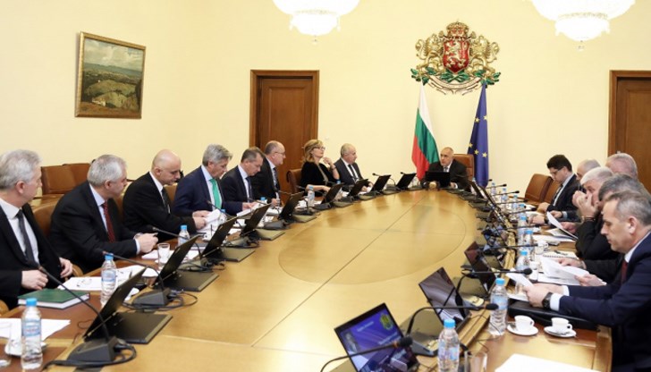 Бойко Борисов и министрите трябва да обсъдят механизъм за връщане на сумите, които "Булгаргаз" трябва да възстанови на своите клиенти Бойко Борисов и министрите трябва да обсъдят механизъм за връщане на сумите, които "Булгаргаз" трябва да възстанови на своите клиенти