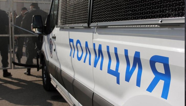 Повод за побоя станала разправия между дъщерята на един от обвиняемите с роднина на пострадалия мъж Повод за побоя станала разправия между дъщерята на един от обвиняемите с роднина на пострадалия мъж