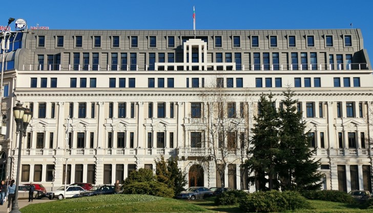 С тази сума се увеличава капитала на държавната ББР, която ще придобие 19% от частната банка С тази сума се увеличава капитала на държавната ББР, която ще придобие 19% от частната банка