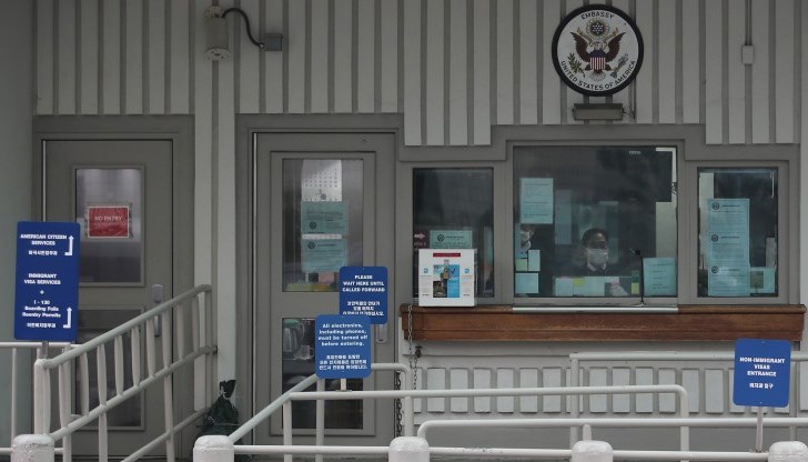 Към този момент от Посолството на САЩ няма други насоки за студентите Към този момент от Посолството на САЩ няма други насоки за студентите