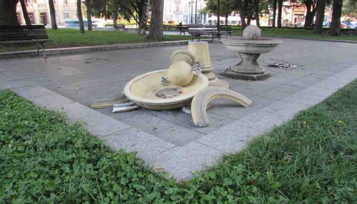 Не спират вандалските прояви над обществените чешми в Русе