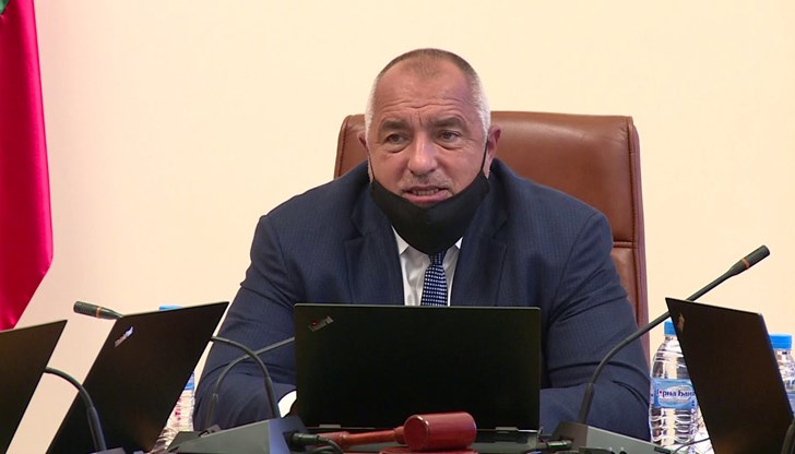 Бойко Борисов и членовете на кабинета проведоха извънредно правителствено заседание чрез видеоконферентна връзка днес