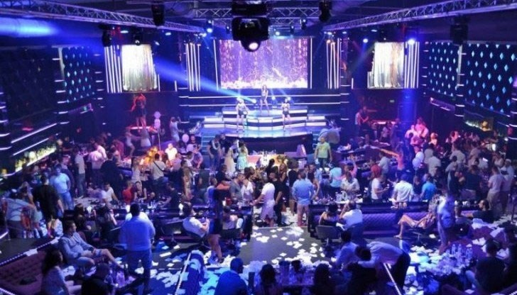 В заведението празнуваха и футболистите на Локо Пловдив преди два дни след спечелването на Купата на България В заведението празнуваха и футболистите на Локо Пловдив преди два дни след спечелването на Купата на България