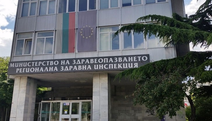 От РЗИ-Варна заявиха, че сигналът на Петър не е взет под внимание, тъй като не е подаден в писмен вид. И че барманът е заразен, се разбира случайно От РЗИ-Варна заявиха, че сигналът на Петър не е взет под внимание, тъй като не е подаден в писмен вид. И че барманът е заразен, се разбира случайно