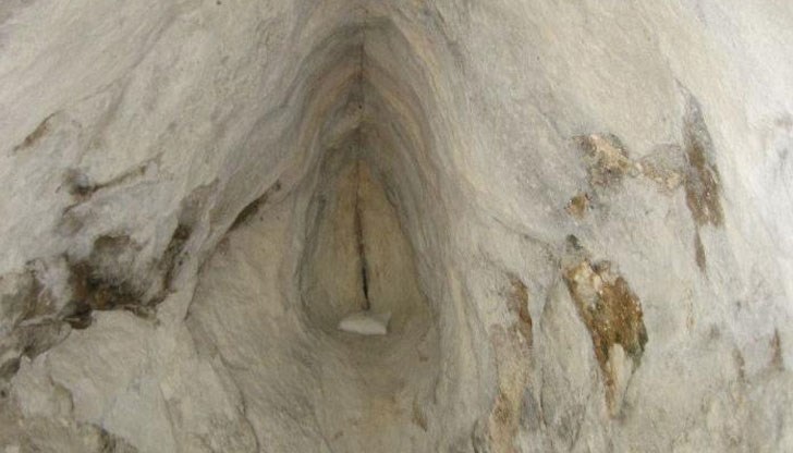 Групата тръгнала към пещерата "Утробата" от село Голяма бара, но объркала маршрута и навлязла в гората над селото Групата тръгнала към пещерата "Утробата" от село Голяма бара, но объркала маршрута и навлязла в гората над селото