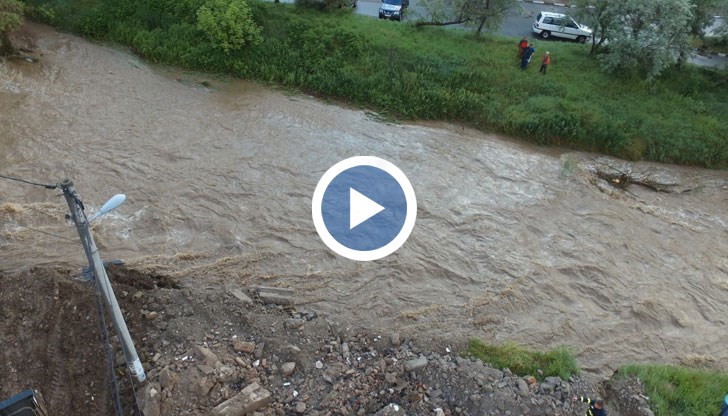 Проверяват няколко предприятия в индустриалната зона