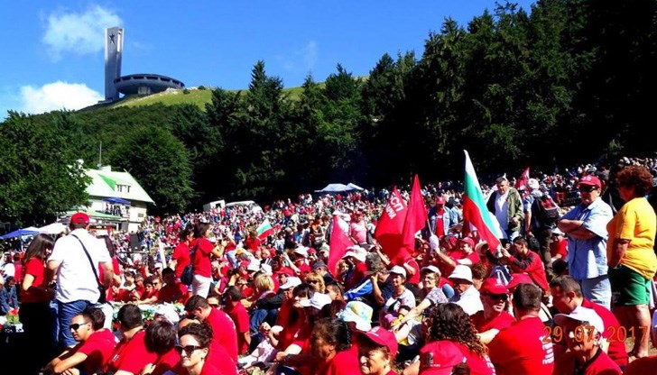 Социалистите ще се съберат да протестират пред МС Социалистите ще се съберат да протестират пред МС