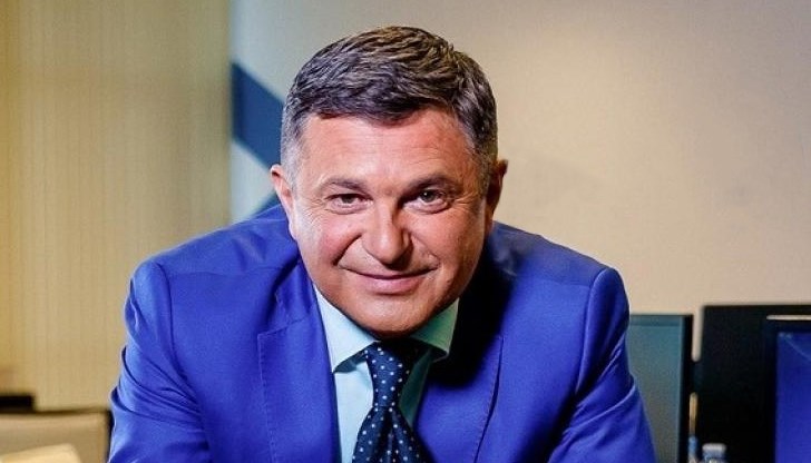 Мир на праха му!