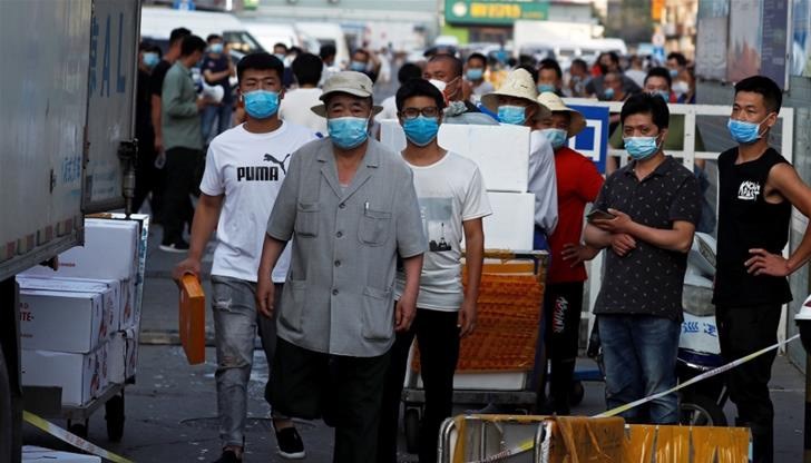 Китай регистрира най-много заразени с коронавирус за последните три месеца и половина