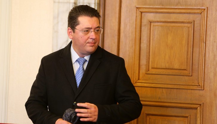 Прокуратурата: В кабинета на Узунов са открити документи, свързани с КПКОНПИ, МВР и Народното събрание