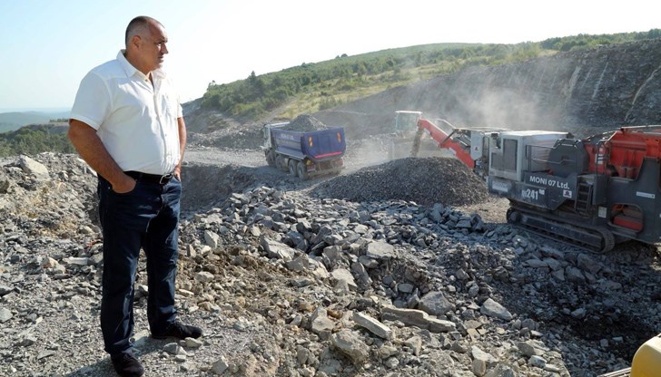 Пълен хаос - така икономисти и финансисти описаха социално-икономически мерки