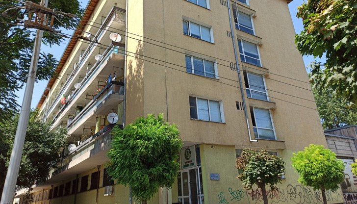 Електротехникът на дома също е заразен