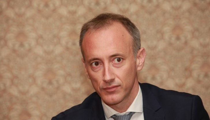 Министърът потвърди, че новата учебна година ще започне присъствено и че няма да се прибягва до крайните мерки за социална дистанция, познати от началото на коронавирусната пандемия