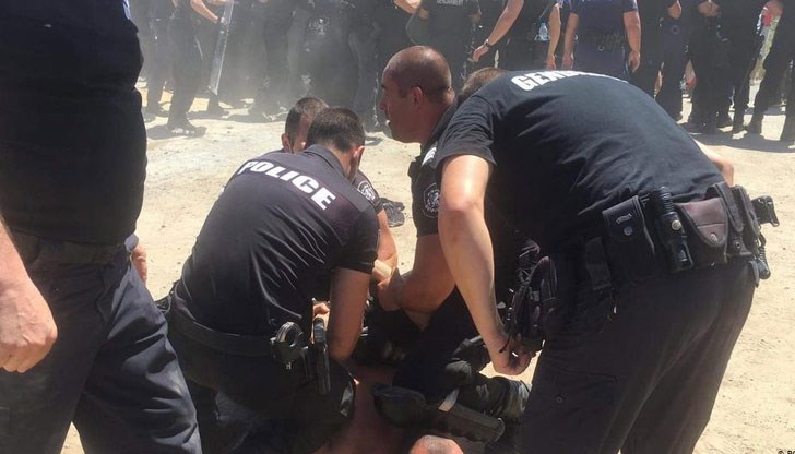 СДВР ще проверява цял месец дали по време на протестите се е стигнало до полицейско насилие