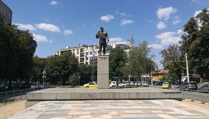 Тази година няма да има песни и рецитали заради коронавируса Тази година няма да има песни и рецитали заради коронавируса