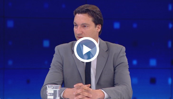 Когато държавата употребява репресия извън процедурните правила, това е чиста форма на насилие