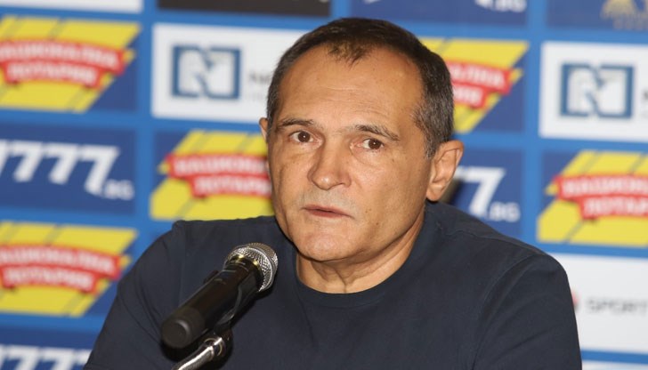 Бизнесменът Васил Божков има намерение да участва в изборите с проекта си "Българско лято" Бизнесменът Васил Божков има намерение да участва в изборите с проекта си "Българско лято"