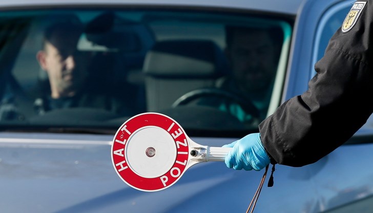 Всички пътуващи трябва да представят отрицателен тест за коронавирус