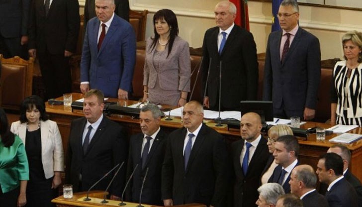 Управляващите се събират в четвъртък на извънреден коалиционен съвет