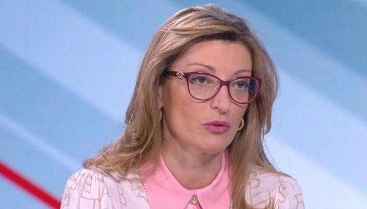 Захариева: "Не мога да приема блокадите и опитите за граждански арести“ на протестиращите“