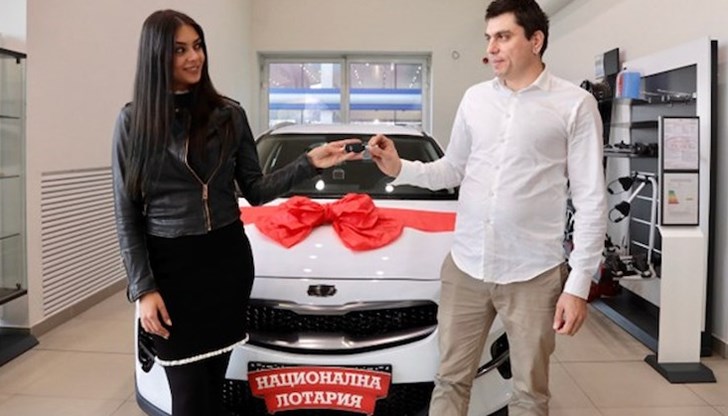 Собственикът на  “Мултигруп Русе" случайно спечелил нова кола от Национална лотария