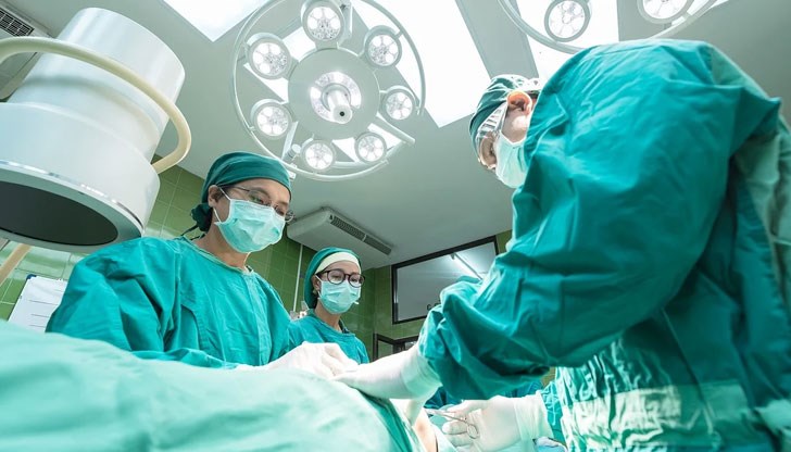 През цялото време жената била в съзнание и разговаряла с хората около себе си