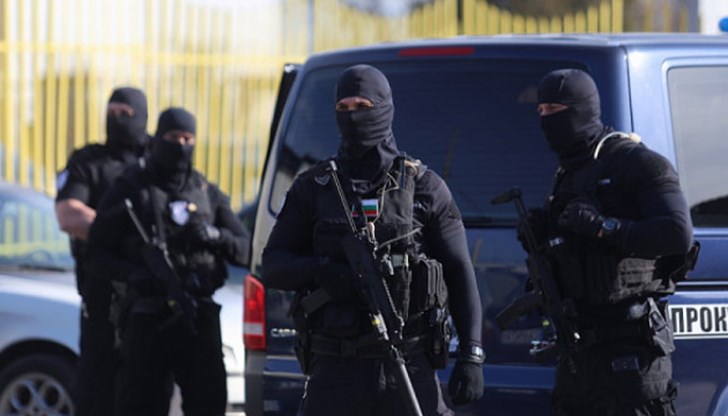 Арестуваните са от арабски произход, има подозрения в подготвяне на терористичен акт