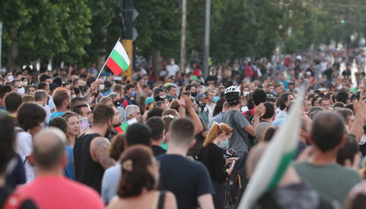 Довечера се очертават поне два протеста в София  - "за" и "против" правителството на Бойко Борисов и ГЕРБ