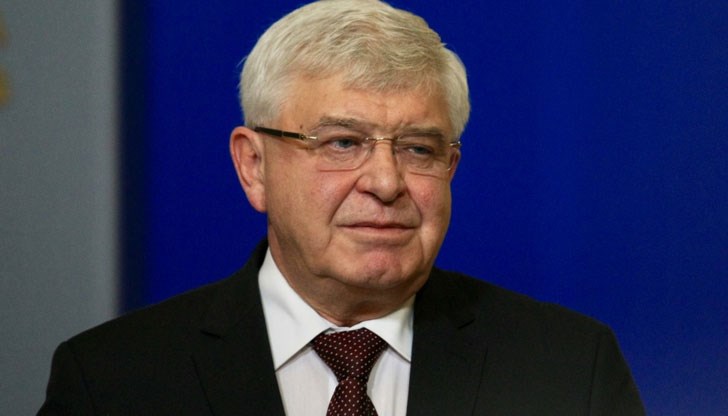 Ананиев уж е щастлив, че се връща във финансовото министерство, а пък заяви, че му е тъжно за здравеопазването. Знае ли какво иска изобщо?