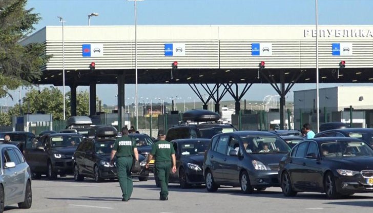По-рано днес гръцки медии съобщиха, че 29 нови случая са потвърдени на граничния пункт Кулата-Промахон на българо-гръцката граница