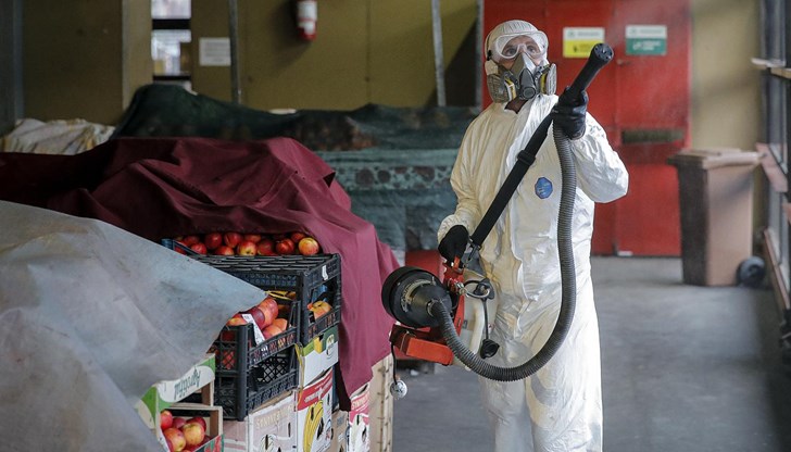 В интензивни отделения в момента се лекуват 222 пациенти