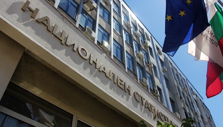 Регистраторите нямат право да събират от самите лица информация за тях, домакинствата или имотите им, както и да ги интервюират или събират информация по каквито и да било други въпроси