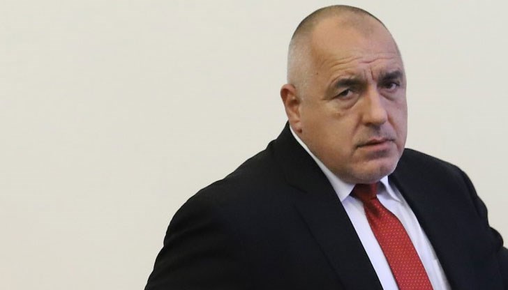 Особено неприятно впечатление оставя това, че към Борисов се обръщат с "бос"