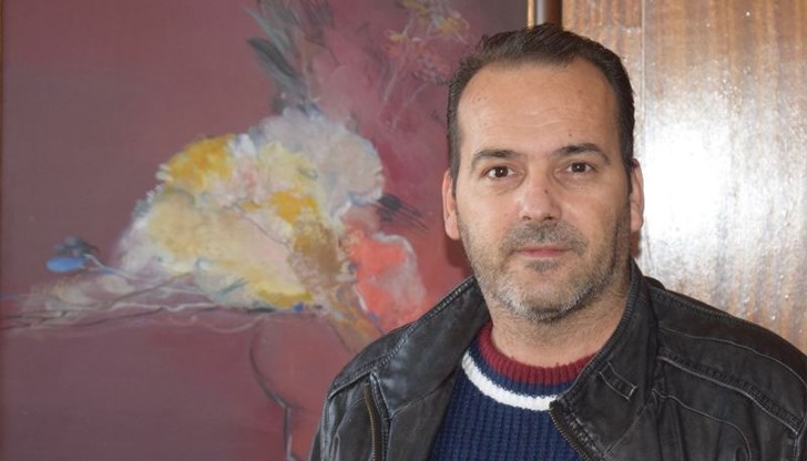 Какво се крие зад отказа Ридван Караходжа да стане български гражданин