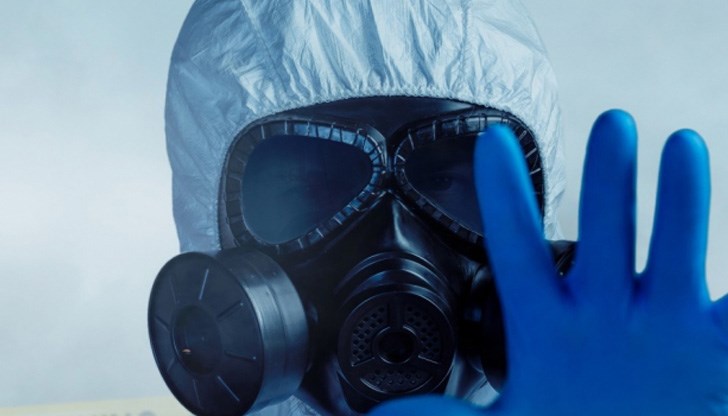 Хората в центъра на града са принудени да спят на затворени прозорци, въпреки жегите Хората в центъра на града са принудени да спят на затворени прозорци, въпреки жегите