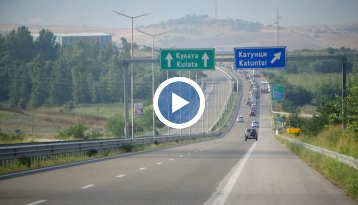 Те са предпочели да се върнат в родината, вместо да карат 14-дневната карантина в Гърция