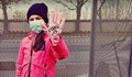 СЗО: Децата над 12 години с маски