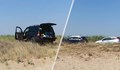 "Прекрасна" гледка: Моренце с паркирали върху дюните коли