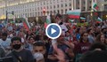 Протестиращите тръгват към Орлов мост, за да си върнат барикадите