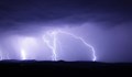 Жълт код за гръмотевични бури в 13 области в страната
