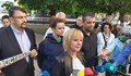 Манолова: Борисов, нямаме никакво съмнение, че ти си наредил нахлуването на полицаите в дома на майката на Тихомир