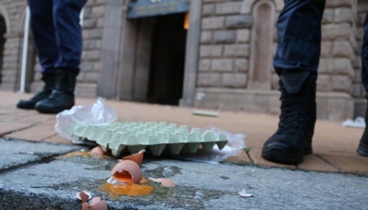 Недоволните граждани настояват за оставката на кабинета и главния прокурор