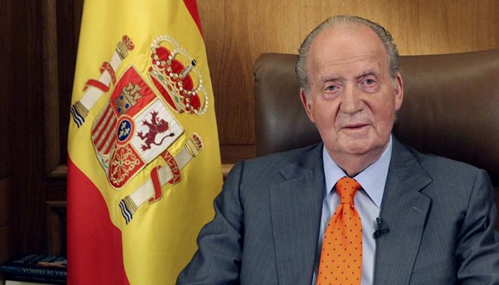 Бившият крал на Испания Хуан Карлос, който е разследван за корупция, обяви, че планира да отиде в изгнание
