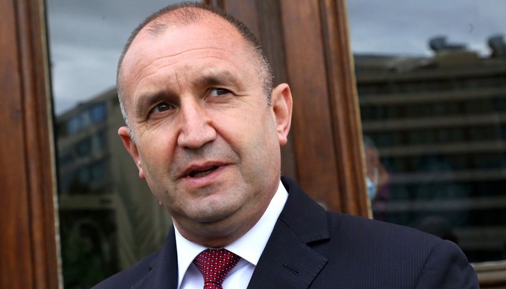 Импийчмънт или подкрепа за Румен Радев?