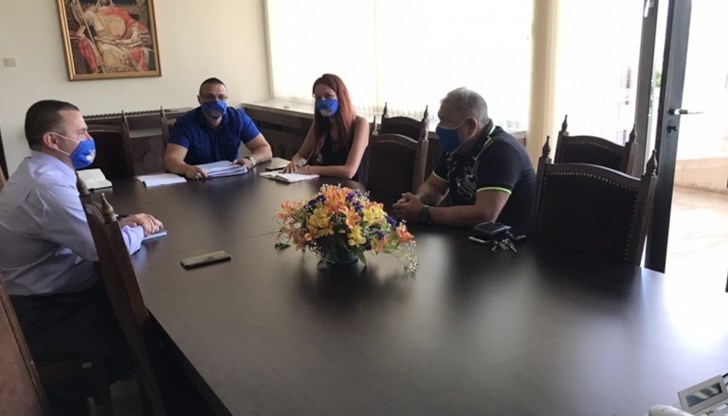 Кметът на Русе проведе традиционната си приемна за граждани Кметът на Русе проведе традиционната си приемна за граждани