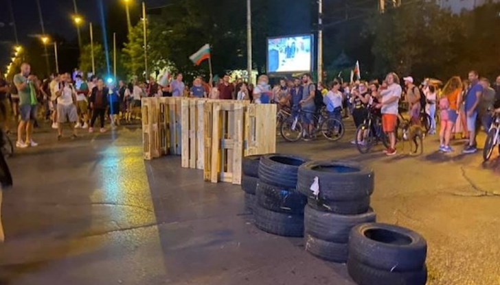 Това е четвъртото блокирано кръстовище в София