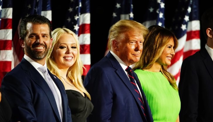 ървите коментари на анализаторите са, че тази реч На Тръмп ще бъде запомнена заради пищната сцена, а не заради съдържанието